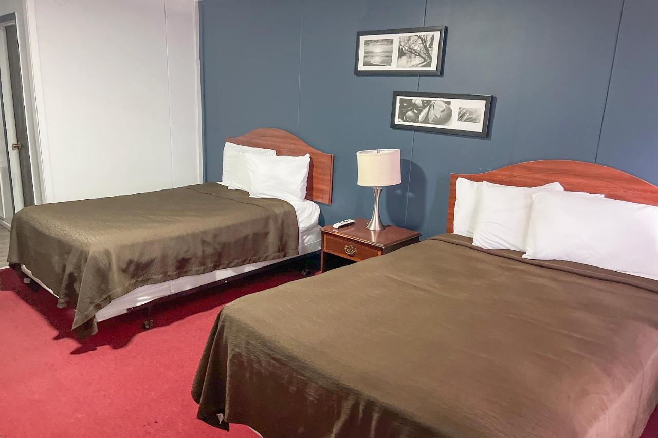 Oyo Hotel Colby, Ks Zewnętrze zdjęcie